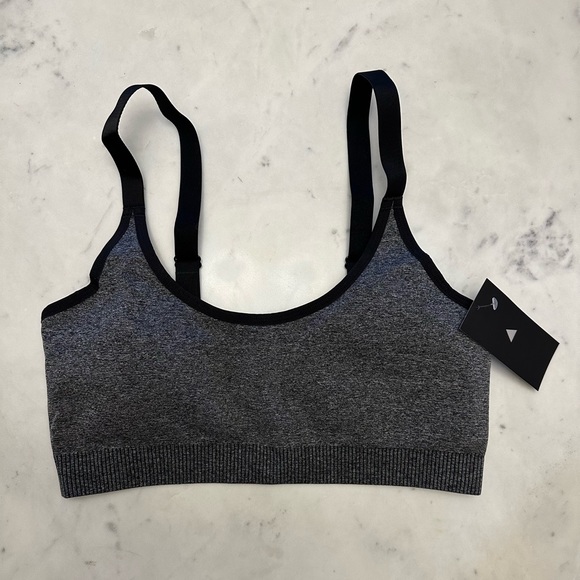 Vitality Formation Scoop Bra - Picture 4 of 5